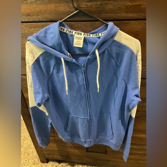 💙VS PINK‎ MEDIUM - Picture 1 of 3